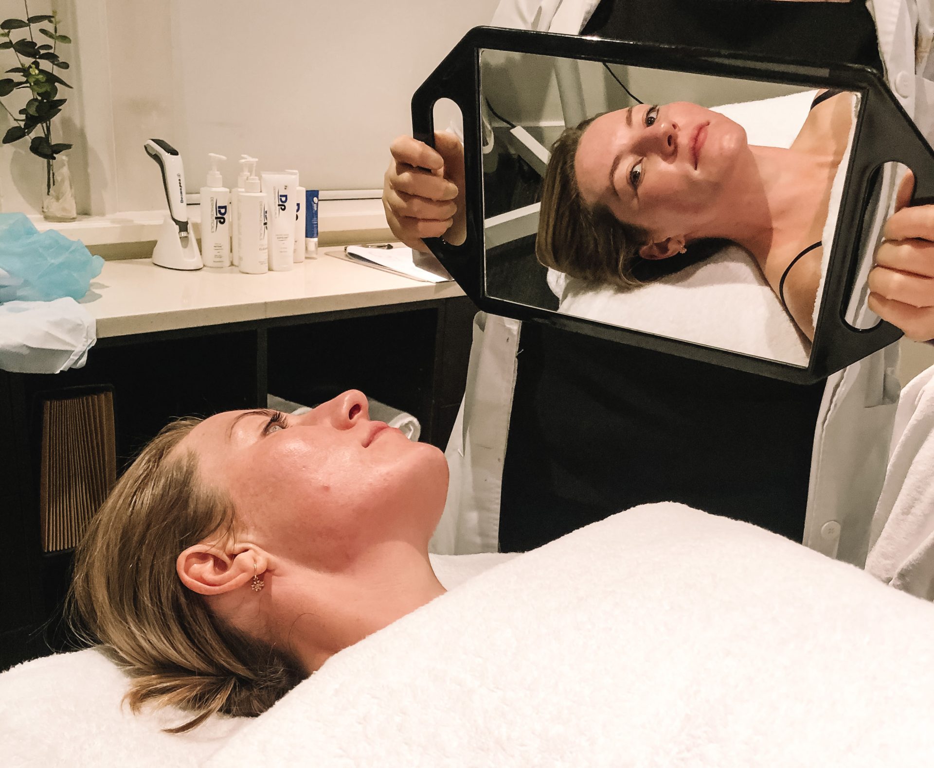 Woman describes what a Dermapen treatment feels like
