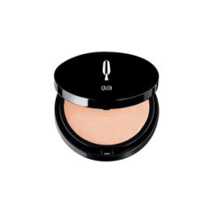 Image of power highlighter makeup